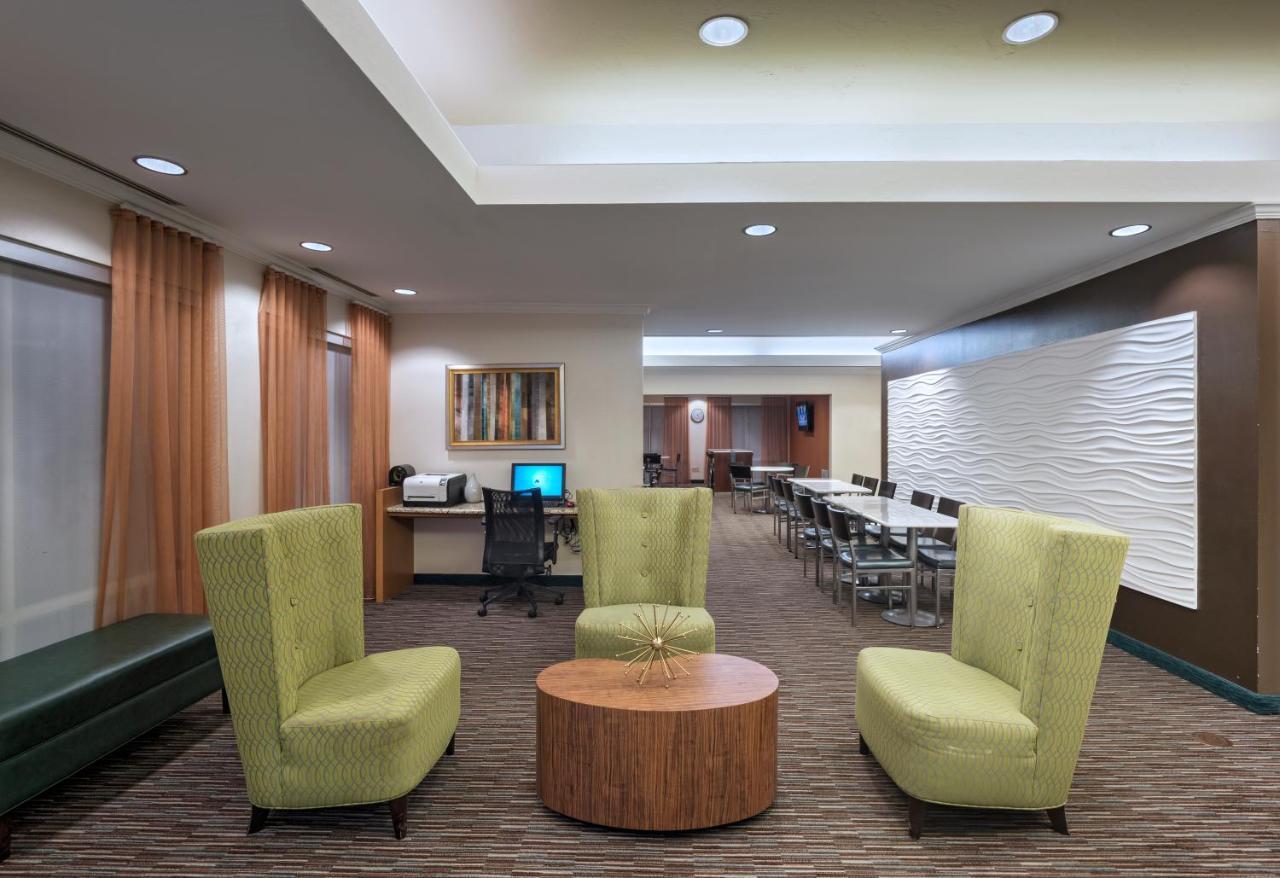 Springhill Suites By Marriott Лоутън Екстериор снимка
