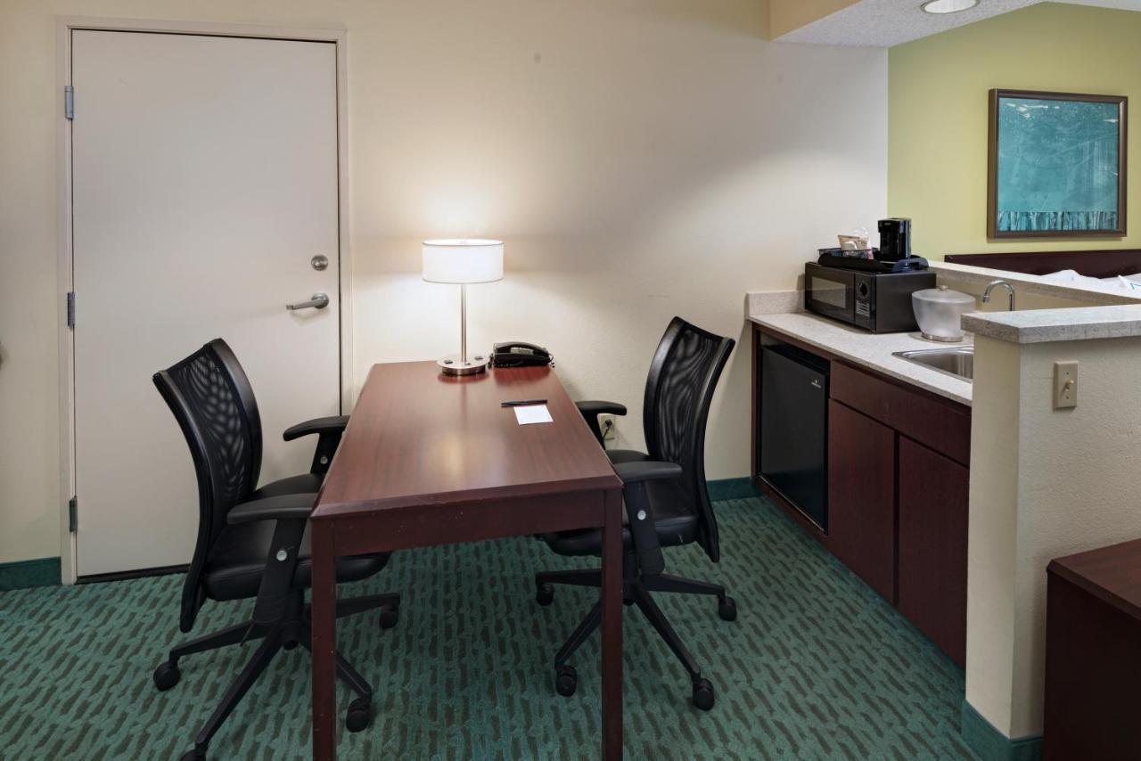 Springhill Suites By Marriott Лоутън Екстериор снимка