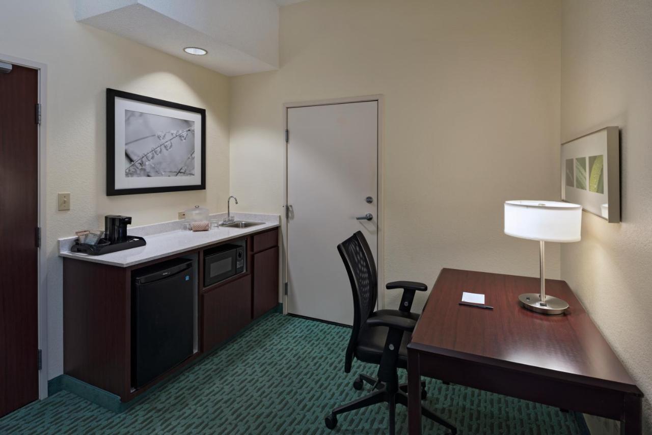 Springhill Suites By Marriott Лоутън Екстериор снимка